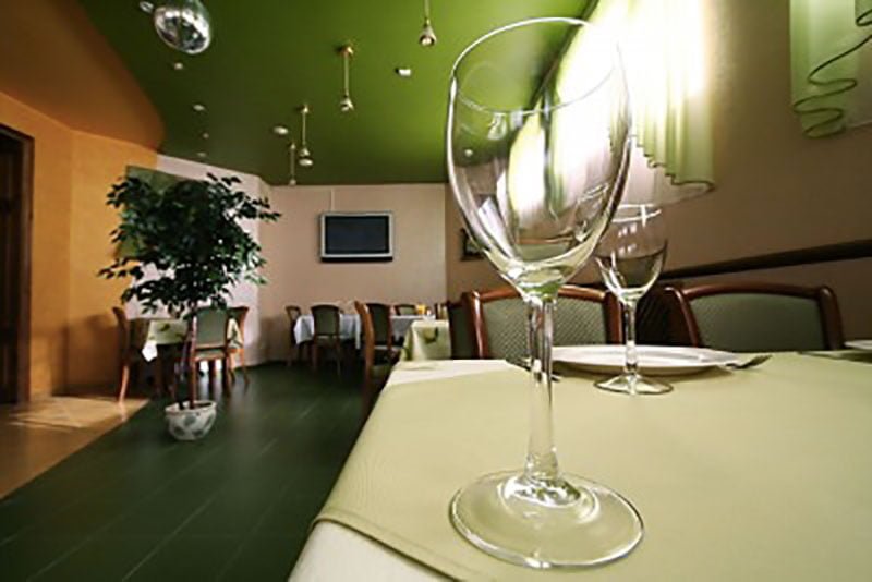 Great Dining Is Just One Benefit of Owning Real Estate Property in Blue Mountains