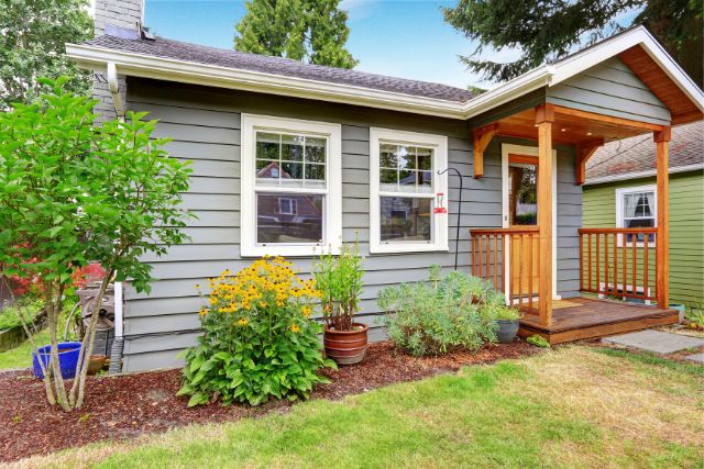 How to Sell a Very Small House: 5 Tips to Maximize Your Space