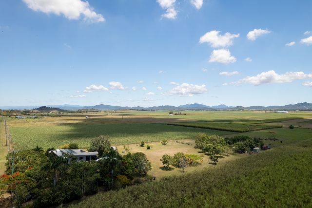 What’re the Pros and Cons of Buying a Home With Acreage?